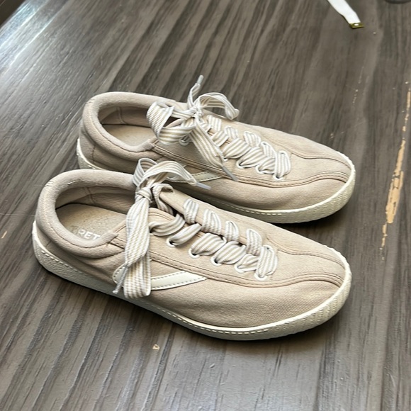 TRETORN NYLITE SNEAKERS 7 - Picture 1 of 15